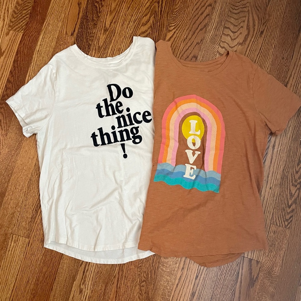 Old Navy Good Vibe Graphic T Pair